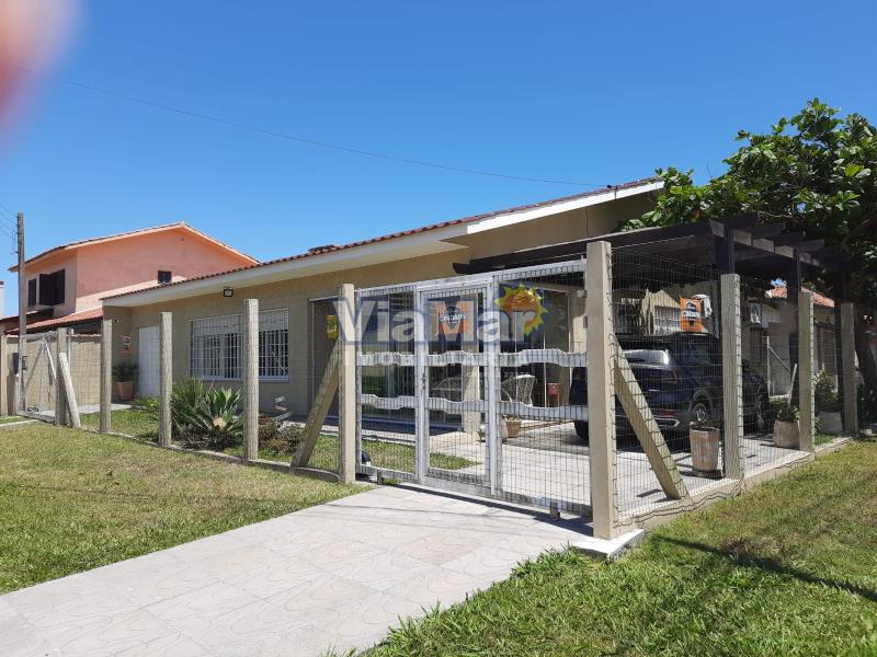 Casa Código 2403 a Venda no bairro BARRA na cidade de Tramandaí