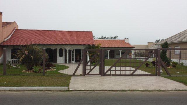 Casa Código 5599 a Venda no bairro Centro na cidade de Imbé