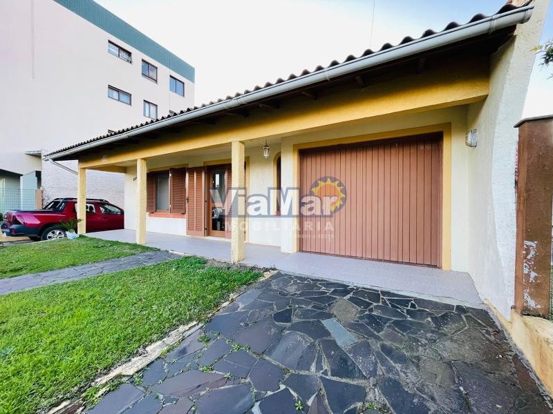 Casa Código 8482 a Venda  no bairro Centro na cidade de Tramandaí