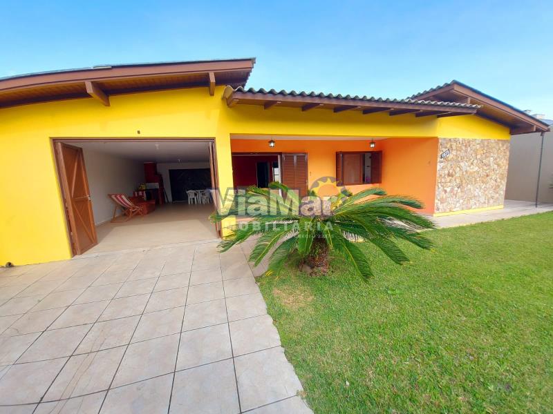 Casa Código 9525 a Venda  no bairro ZONA NOVA na cidade de Tramandaí