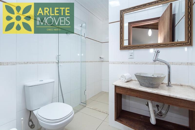 banheiro aluguel bombinhas