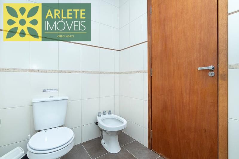 banheiro superior apartamento aluguel bombinhas