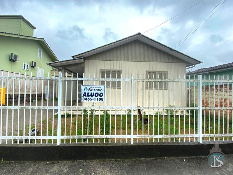 Casa Código 251 Aluguel Anual no bairro Estação na cidade de Urussanga