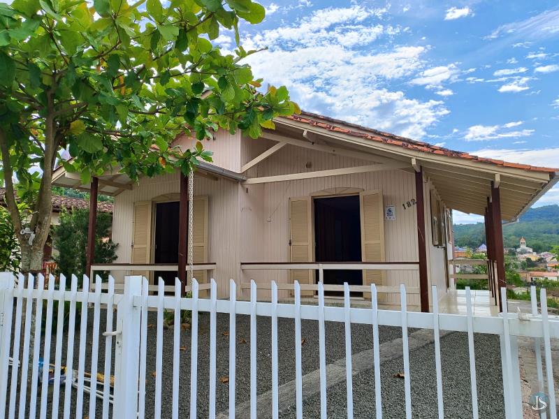 Casa Código 14423 Aluguel Anual no bairro Nova Itália na cidade de Urussanga