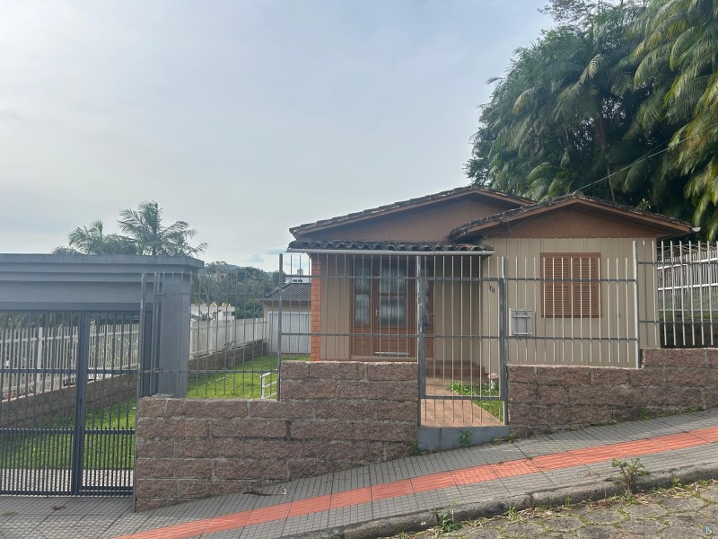 Casa Código 14508 Aluguel Anual no bairro Centro na cidade de Urussanga