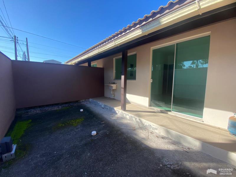 Casa Geminada Código 532Aluguel Anual no bairro Cachoeira do Bom Jesus na cidade de Florianópolis