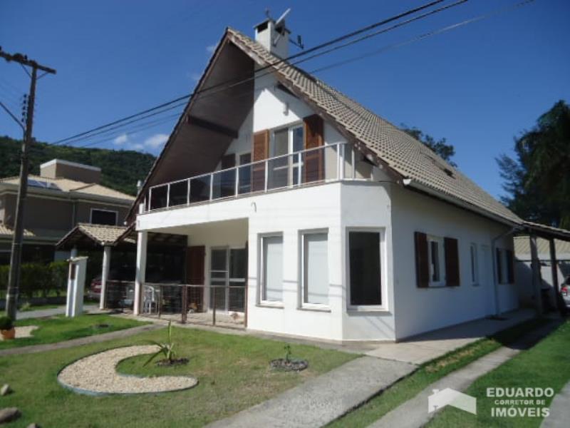 Casa Código 398Venda no bairro Cachoeira do Bom Jesus na cidade de Florianópolis
