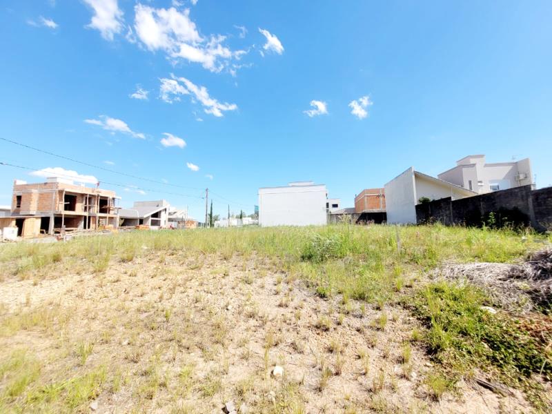 Terreno Código 7483 a Venda no bairro Pé de Plátano na cidade de Santa Maria Condominio parque ouro verde