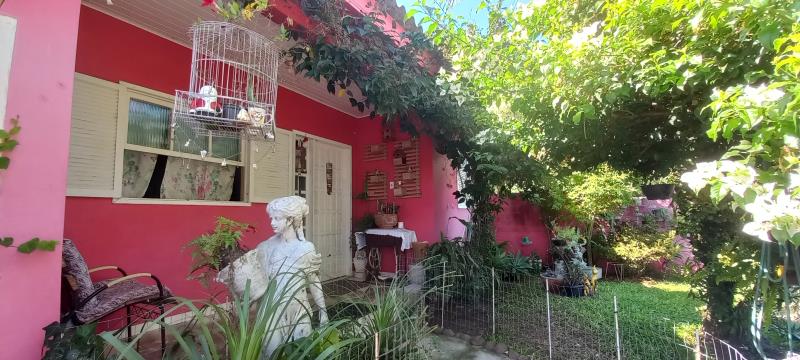 Casa Código 7522 a Venda no bairro Chácara das Flores na cidade de Santa Maria