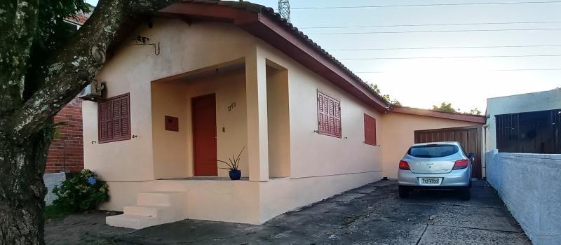 Casa Código 7690 a Venda no bairro São José na cidade de Santa Maria
