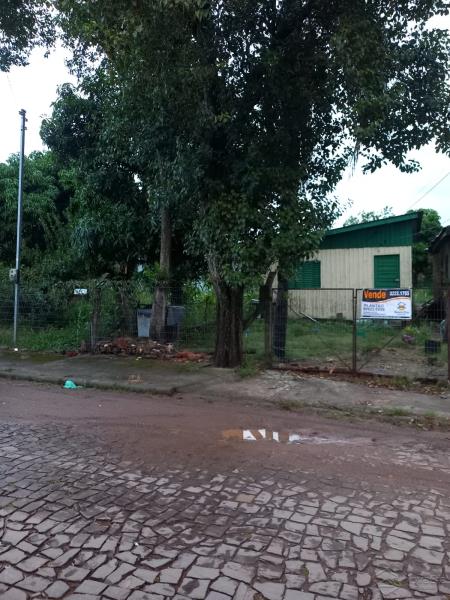 Casa Código 7695 a Venda no bairro Juscelino Kubitschek na cidade de Santa Maria