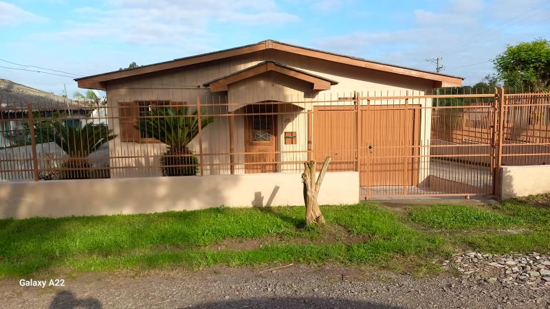 Casa Código 7926 para alugar no bairro Chácara das Flores na cidade de Santa Maria