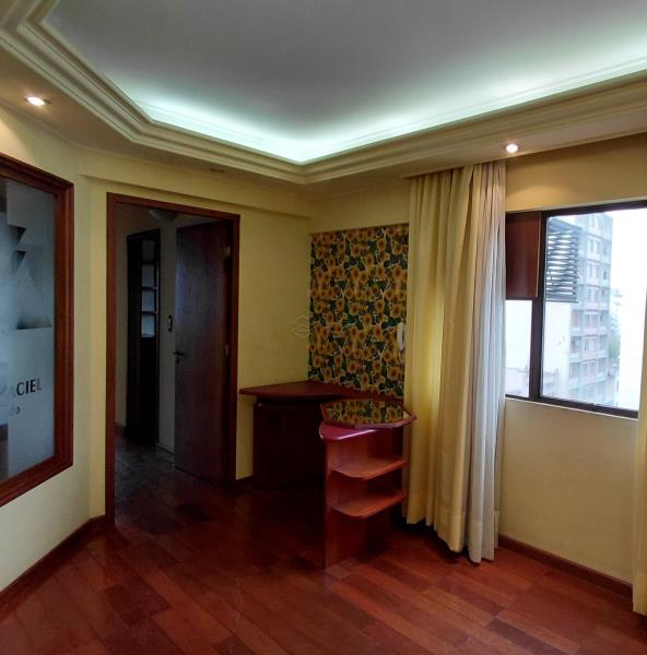 Sala-Codigo-7948-para-alugar-no-bairroCentro-na-cidade-de-Santa-Maria