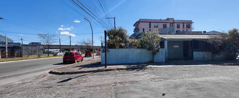 Casa Código 8174 a Venda no bairro Patronato na cidade de Santa Maria