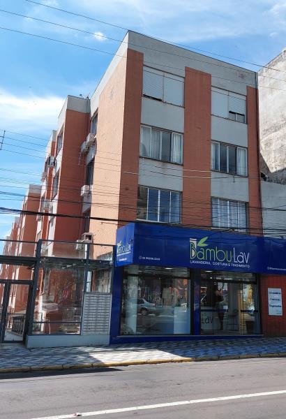 Apartamento Código 8181 para alugar no bairro Centro na cidade de Santa Maria Condominio ed. central