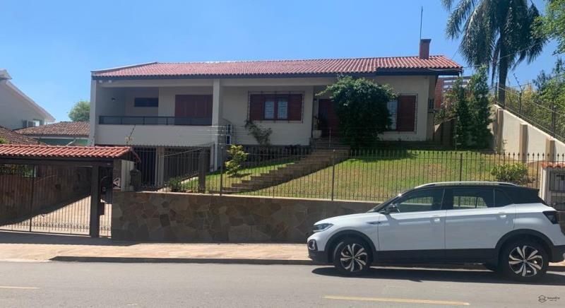 Casa Código 2129 a Venda no bairro Nossa Senhora do Perpétuo Socorro na cidade de Santa Maria