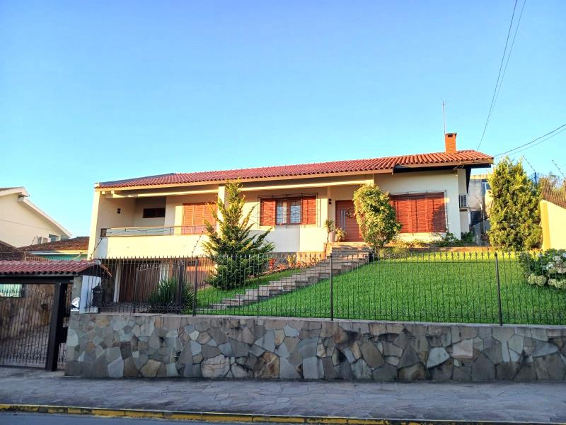 Casa Código 2129 a Venda no bairro Nossa Senhora do Perpétuo Socorro na cidade de Santa Maria