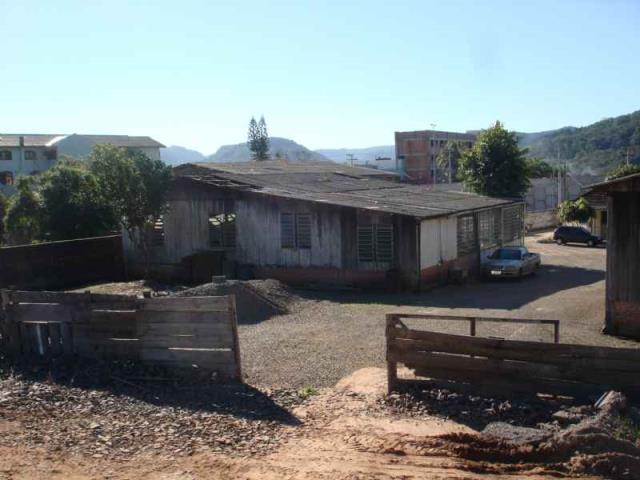 Galpão Código 3609 para alugar no bairro Km 3 na cidade de Santa Maria