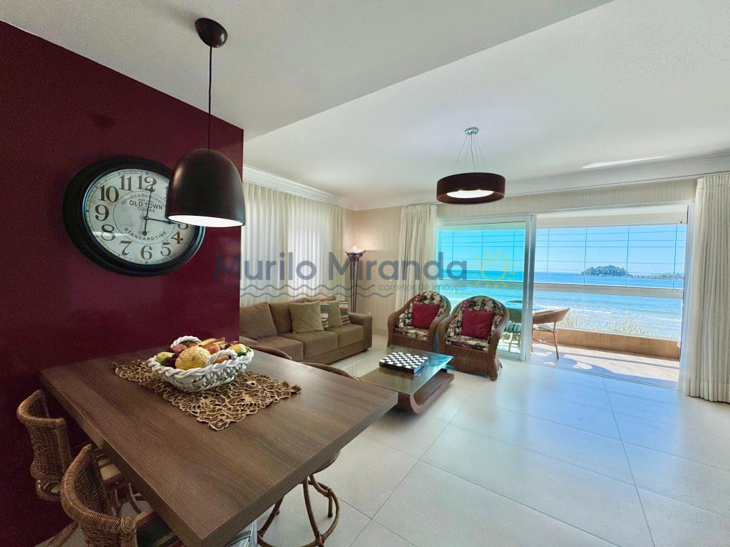 cozinha e sala e o MAR..