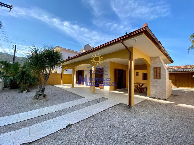 Casa Codigo 73 para aluguel de temporada no bairro PALMAS na cidade de Governador Celso Ramos