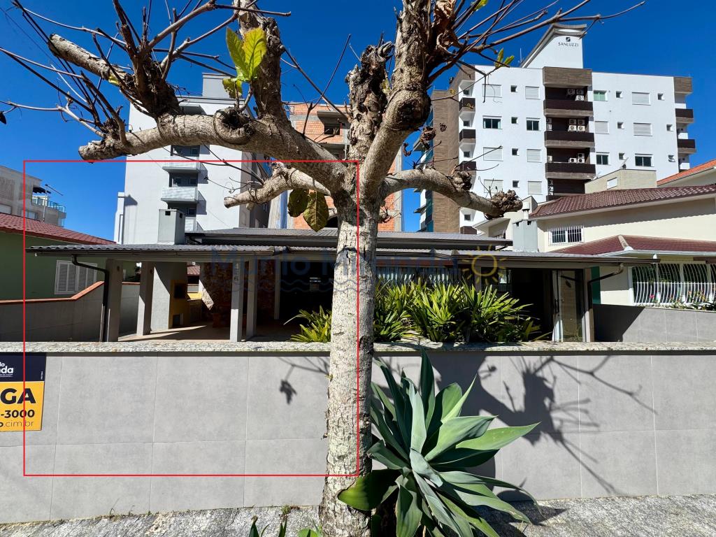 Fachada - CASA GEMINADA
