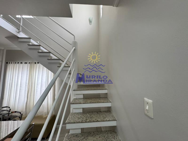 Escada de acesso ao segundo andar