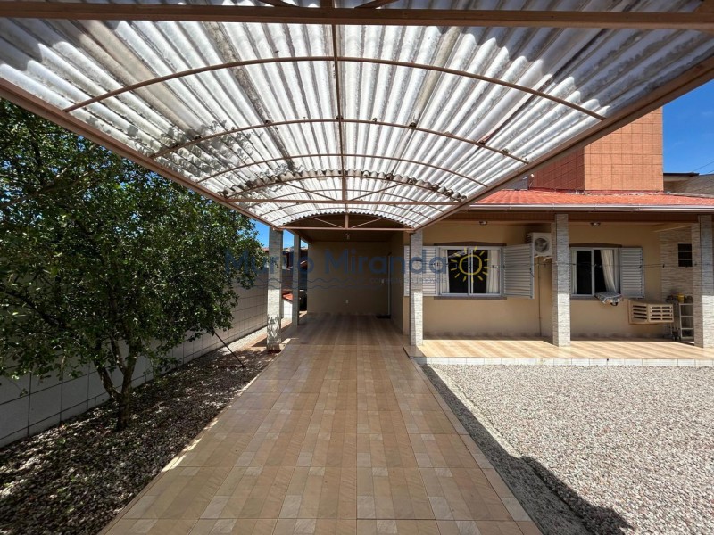 Casa Codigo 5500 a Venda no bairro Vila de Palmas na cidade de Governador Celso Ramos