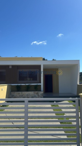 Casa Codigo 7240 a Venda no bairro Areias do Meio na cidade de Governador Celso Ramos