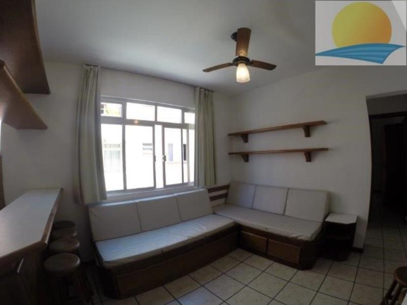 Apartamento com o Código 336102 para alugar na temporada no bairro Canasvieiras na cidade de Florianópolis com 1 dormitorio(s) possui 1 garagem(ns) possui 1 banheiro(s) com área de 50,00 m2
