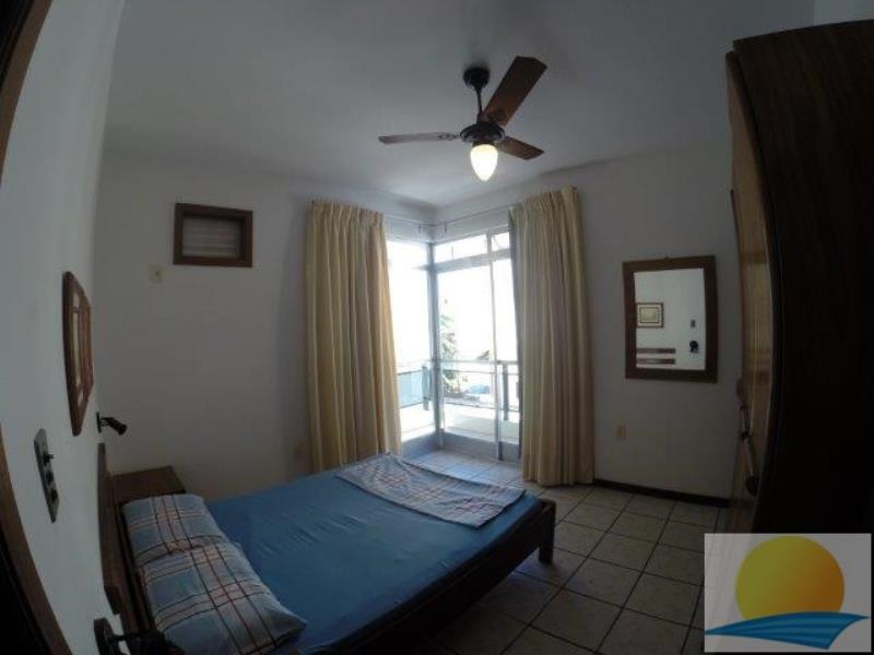 Apartamento com o Código 336101 para alugar na temporada no bairro Canasvieiras na cidade de Florianópolis com 1 dormitorio(s) possui 1 garagem(ns) possui 1 banheiro(s)