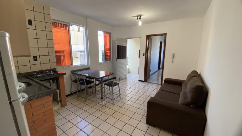 Apartamento com o Código 950 para alugar no bairro Canasvieiras na cidade de Florianópolis com 1 dormitorio(s) possui 1 garagem(ns) possui 1 banheiro(s)