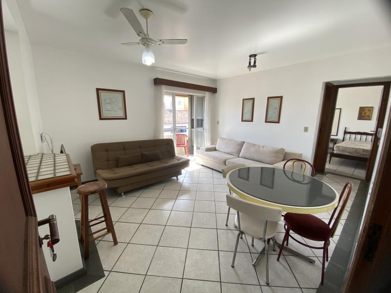 Apartamento com o Código 328 à Venda no bairro Canasvieiras na cidade de Florianópolis com 1 dormitorio(s) possui 1 garagem(ns) possui 1 banheiro(s)