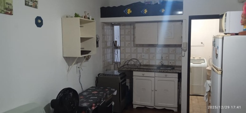 Apartamento com o Código 4254 para alugar na temporada no bairro Canasvieiras na cidade de Florianópolis com 1 dormitorio(s) possui 1 garagem(ns) possui 1 banheiro(s) com área de 32,41 m2