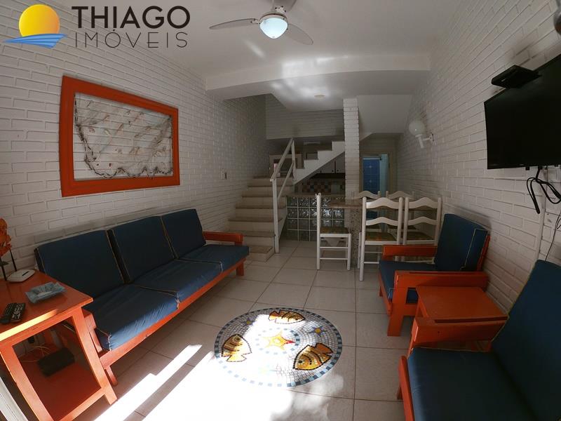 Casa Geminada com o Código 3826 à Venda no bairro Canasvieiras na cidade de Florianópolis com 2 dormitorio(s) possui 1 garagem(ns) possui 2 banheiro(s) com área de 55,49 m2