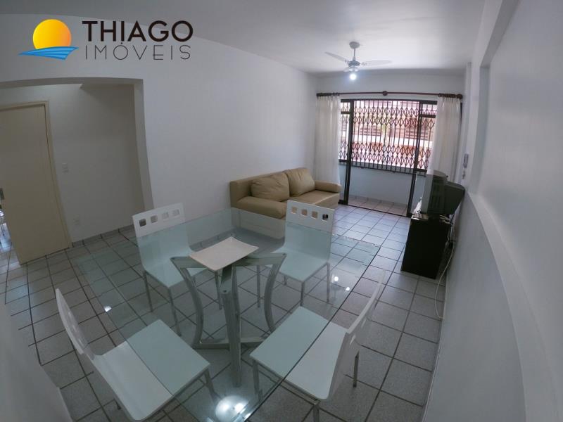 Apartamento com o Código 10003048 para alugar na temporada no bairro Canasvieiras na cidade de Florianópolis com 1 dormitorio(s) possui 1 banheiro(s)