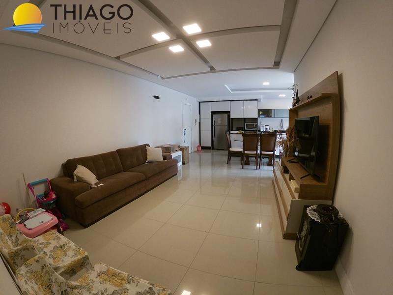 Apartamento com o Código 2461 à Venda no bairro Jurerê na cidade de Florianópolis com 3 dormitorio(s) possui 2 garagem(ns) possui 3 banheiro(s) com área de 134,84 m2