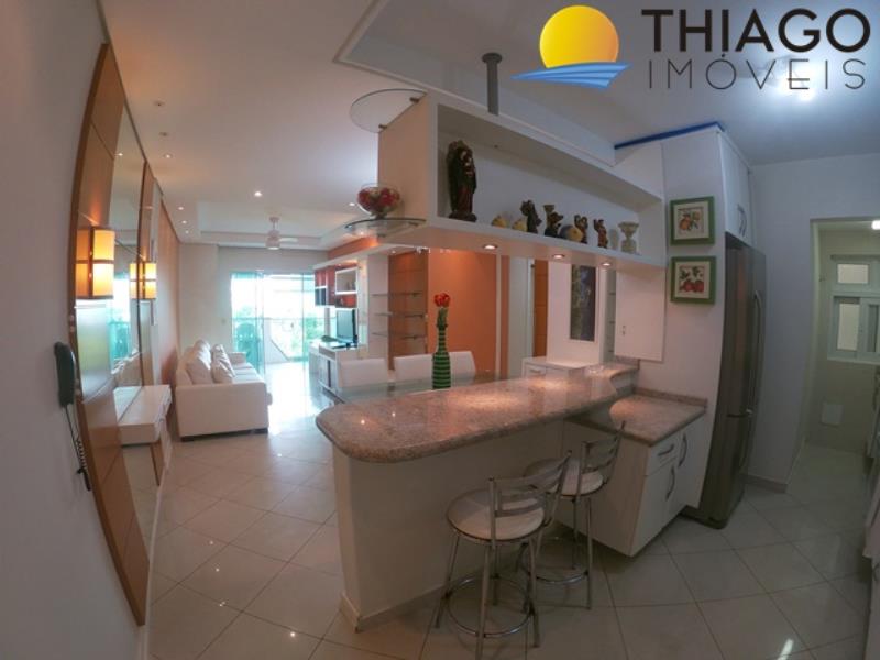 Apartamento com o Código 165 para alugar na temporada no bairro Canasvieiras na cidade de Florianópolis com 2 dormitorio(s) possui 1 garagem(ns) possui 2 banheiro(s) com área de 109,24 m2