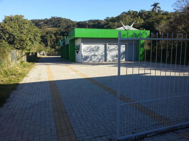 Galpão com o Código 10008186 à Venda no bairro Ratones na cidade de Florianópolis