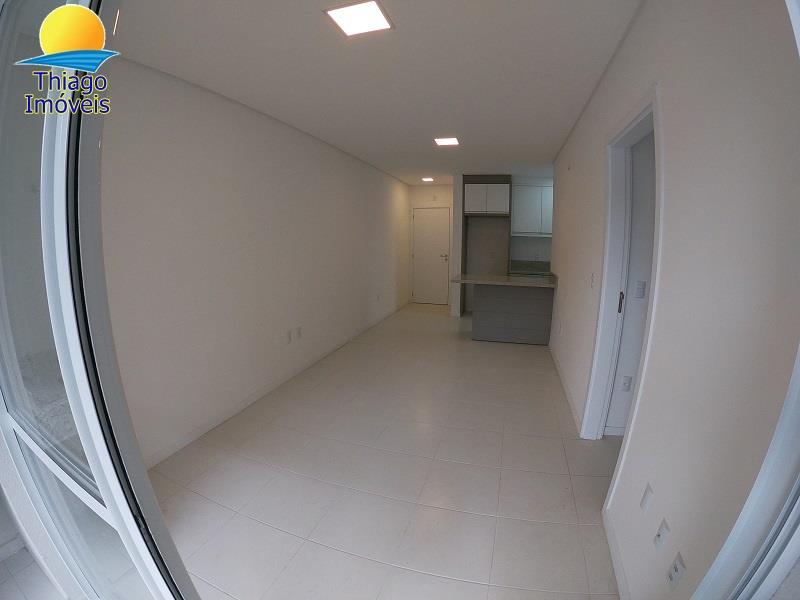Apartamento com o Código 129 à Venda no bairro Canasvieiras na cidade de Florianópolis com 3 dormitorio(s) possui 2 garagem(ns) possui 2 banheiro(s) com área de 73,01 m2