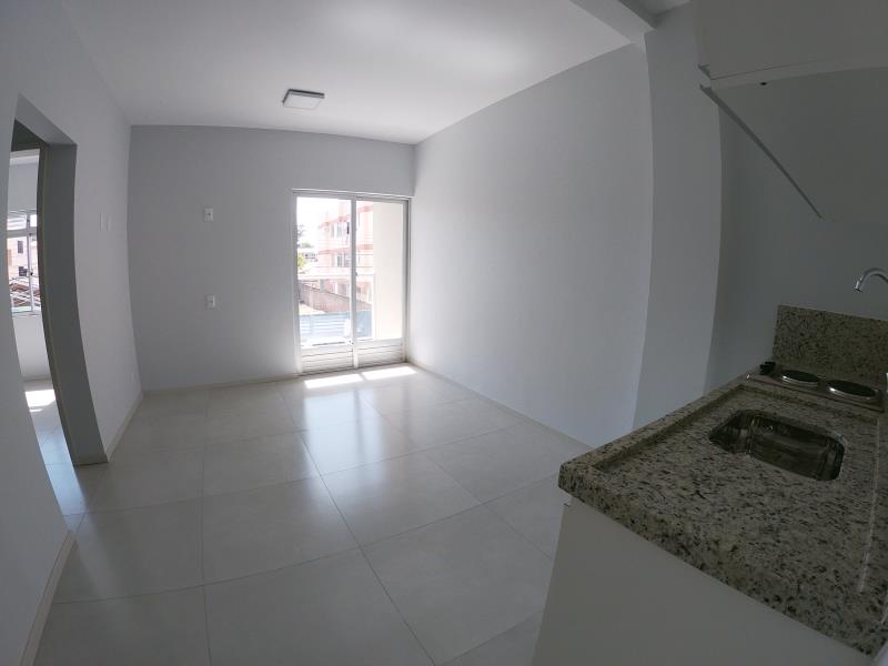 Apartamento com o Código 22 para alugar no bairro Canasvieiras na cidade de Florianópolis com 2 dormitorio(s) possui 1 banheiro(s) com área de 44,11 m2