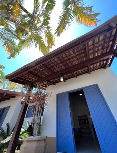 Casa com o Código 372 para alugar no bairro Jurerê na cidade de Florianópolis com 3 dormitorio(s) possui 1 garagem(ns) possui 2 banheiro(s) com área de 66,00 m2
