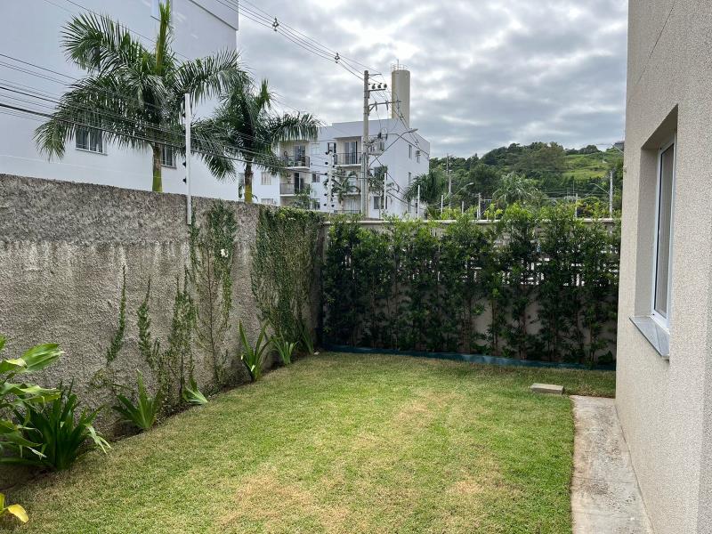 Apartamento com o Código 323 para alugar no bairro Vargem do Bom Jesus na cidade de Florianópolis com 2 dormitorio(s) possui 1 garagem(ns) possui 1 banheiro(s)