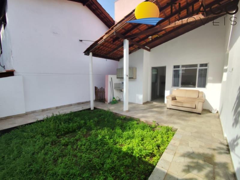 Casa com o Código 421 para alugar no bairro Canasvieiras na cidade de Florianópolis com 2 dormitorio(s) possui 1 garagem(ns) com área de 72,00 m2