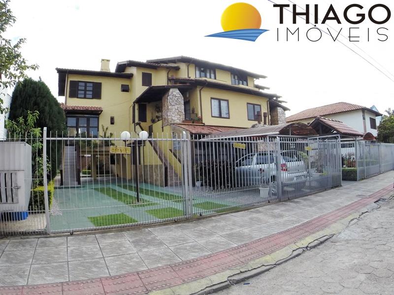 Apartamento com o Código 416 para alugar no bairro Canasvieiras na cidade de Florianópolis com 2 dormitorio(s) possui 1 garagem(ns) possui 1 banheiro(s)