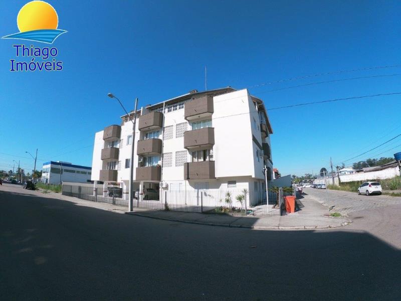 Apartamento com o Código 69 para alugar no bairro Canasvieiras na cidade de Florianópolis com 1 dormitorio(s) possui 1 garagem(ns) possui 1 banheiro(s) com área de 39,00 m2