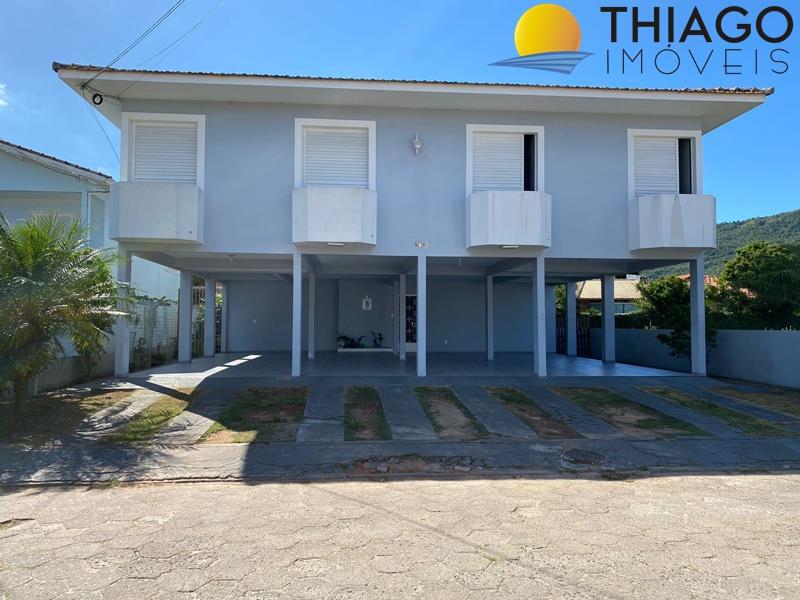 Apartamento com o Código 178 para alugar no bairro Cachoeira do Bom Jesus na cidade de Florianópolis com 2 dormitorio(s) possui 1 garagem(ns) possui 1 banheiro(s) com área de 45,00 m2