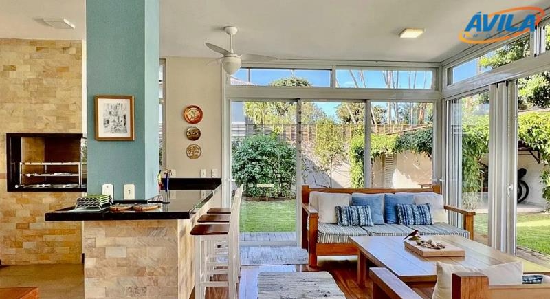 Casa Codigo 158 a Venda no bairro Lagoa da Conceição na cidade de Florianópolis