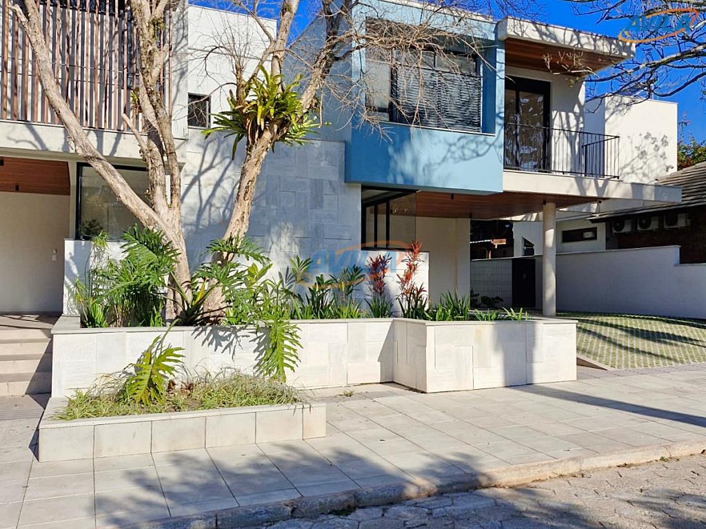 Casa Codigo 194 a Venda no bairro Lagoa da Conceição na cidade de Florianópolis