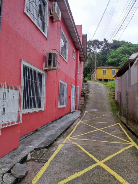 Sala-Codigo-1086-para-alugar-no-bairro-Saco dos Limões-na-cidade-de-Florianópolis