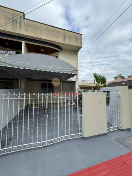 Apartamento Código 295 para alugar no bairro Municípios na cidade de Balneário Camboriúna Imobiliária DeltaMar5 